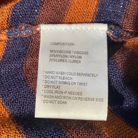 ❌SOLD❌Gray Blush Parisian Stories Boutique Metallic Striped Sweater💙🧡🖤 - Picture 7 of 8